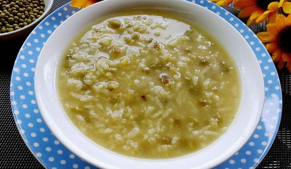 绿豆粥的功效 夏季喝绿豆粥的好处